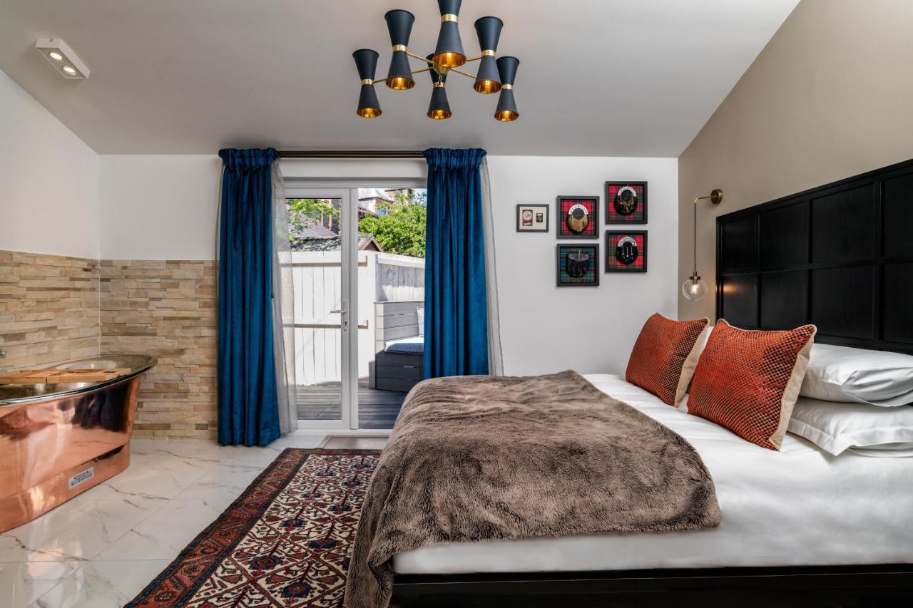 Relax in Super Size Copper Tub - 2 bedroom villa Inverness Esterno foto