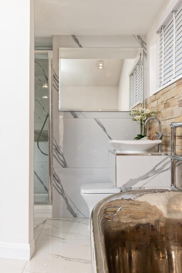 Relax in Super Size Copper Tub - 2 bedroom villa Inverness Esterno foto